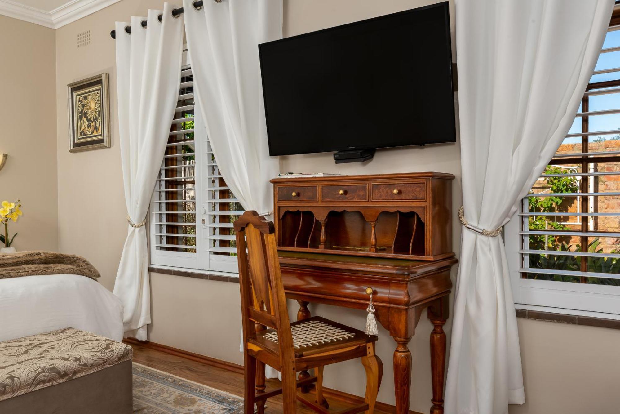 Meerendal Cottage-Affordable Luxury-Private Garden With Pool & Hot Tub Кейптаун Екстериор снимка